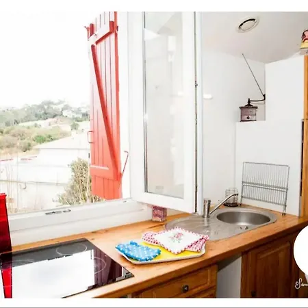 T2 Tres Bien Place A 2mns Des Plages Апартаменты